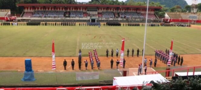 
					Upacara Peringatan HUT RI ke-79 di Stadion Mandala Berjalan Khidmat