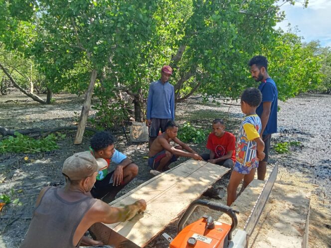 
					Gairah Ekonomi Biru dari Kampung Mayaghaido