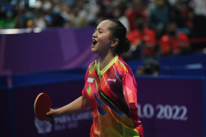 
					Ekspresi kemenangan, individu wanita kelas 9 HANA RESTI (INA) menang atas CHAYANAN SETTISRIKOEDKUN (THA) 11th ASEAN PARA GAMES 2022 yang berlangsung Solo Techno Park, 4 Agustus 2022. INASPOC/Sofyan Adi.