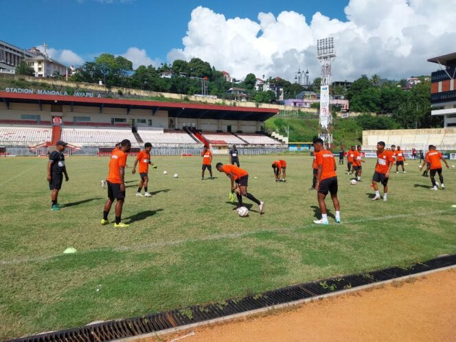 
					Persipura Incar Tiga Poin Lawan Persipal