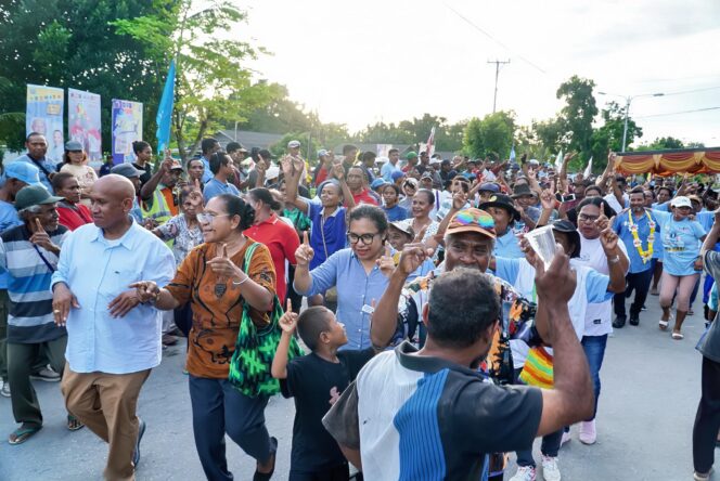 
					Heboh Saat Blusukan di Distrik Samofa, Markus dan Jimmy Pemimpin Idaman Biak Numfor