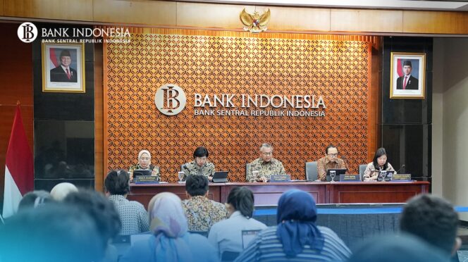 
					Konsisten dengan Kebijakan Moneter, BI – Rate Tetap 6,00 Persen