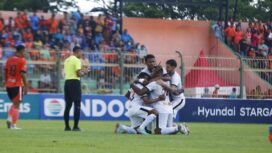 Selebrasi tim Persipura usai mencetak gol ke gawang Persibo / Dok. Media Officer Persipura