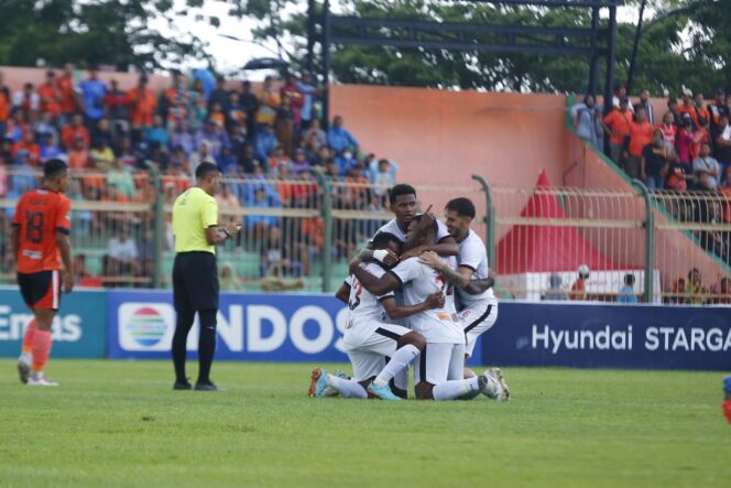 
					Selebrasi tim Persipura usai mencetak gol ke gawang Persibo / Dok. Media Officer Persipura