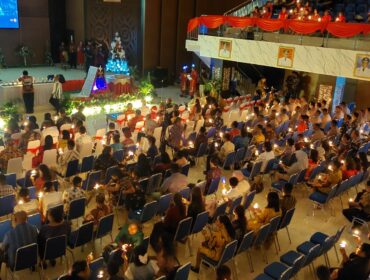 Suasana Ibadah Perayaan Natal Pemprov Papua di Gedung Sasana Krida / Euforia