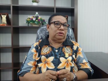 Wakil Ketua I DPR Papua, Herlin Beatrix Monim / Euforia