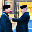 Presiden Prabowo menerima penghargaan kehormatan Darjah Kerabat Johor / Dok BPMI Setpres