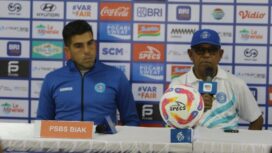 Fabiano Beltrame dan Emral Abus pada konferensi pers jelang lawan Persija / Dok PSBS 