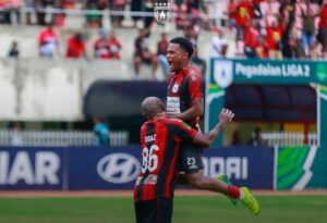 Selebrasi Ramai Rumakiek dan Boaz Solossa - Official Persipura