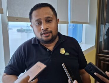 Ketua DPR Papua, Denny Henrry Bonai 