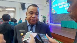Bupati Kepulauan Yapen, Benyamin Arisoy 