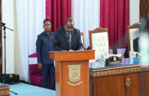 Sekda Papua, Yohanis Walilo membacakan laporan - Papua.go.id