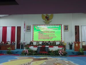 Suasana Rapat Paripurna di Ruang Rapat DPR Papua 
