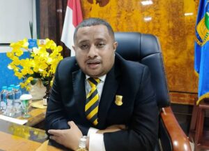 Ketua DPR Papua, Denny Henrry Bonai - rbt