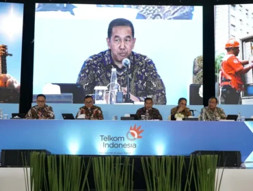 SVP Group Sustainability and Corporate Communication Telkom Ahmad Reza, Direktur Human Capital Management Telkom Henry Christiadi, Wakil Direktur Utama Telkom Muhammad Awaluddin, Direktur Wholesale & International Service Telkom Honesti Basyir, dan Direktur Network Telkom Nanang Hendarno pada saat sesi Press Conference RUPST Telkom Tahun Buku 2024, di Jakarta - dok Telkom