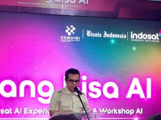 Wamen Komdigi, Nezar Patria pada peluncuran AI Experience Center di Galeri Indosat Jayapura, Papua