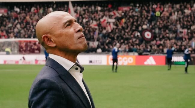 Legenda Ajax Amsterdam berdarah Maluku, Simon Tahamata 