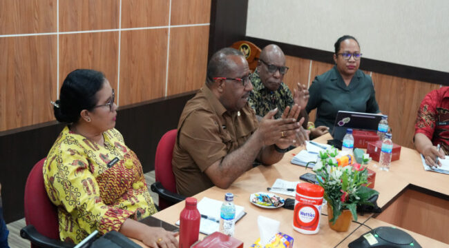 Rapat monitoring yang digelar oleh Desk PSU - dok papua.go.id