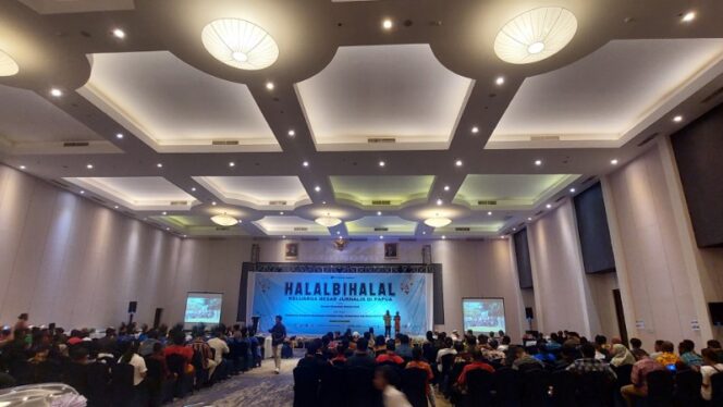 
					Suasana Halalbihalal Jurnalis di Papua 
