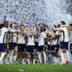 Selebrasi Skuad Timnas Inggris U-21 usai menjuarai Euro U-21