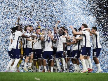 Selebrasi Skuad Timnas Inggris U-21 usai menjuarai Euro U-21