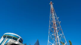 dok Indosat Ooredo Hutchison