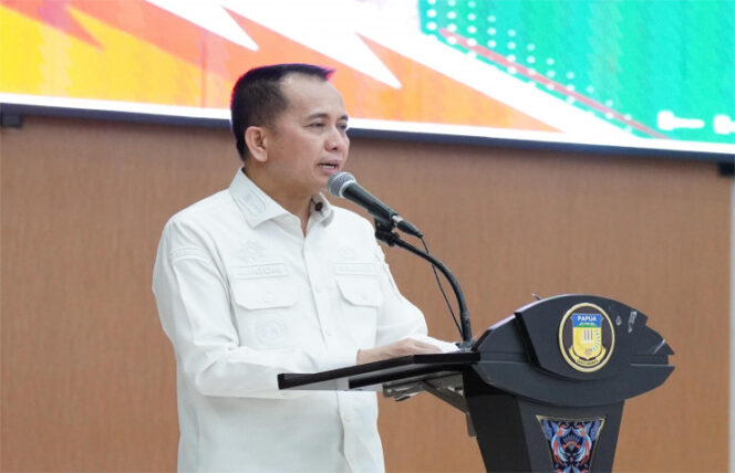 
					Pj Gubernur Papua, Agus Fatoni - dok Papua.go.id