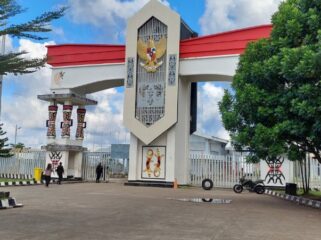 Perbatasan Negara Indonesia - Papua New Guinea di Skouw 