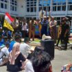 Pimpinan dan Anggota DPR Papua saat mendengarkan aspirasi Aliansi Cipayung Plus 