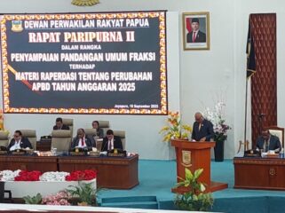 Penyampaian pandangan umum Fraksi terhadap materi Raperdasi Perubahan APBD Papua 2025