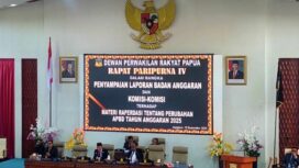 Penyampaian Laporan Banggar dan Gabungan Komisi DPR Papua dalam Rapat Paripurna