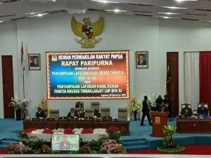 Rapat Paripurna Penyampaian Lapor Hasil Reses Tahap II DPR Papua