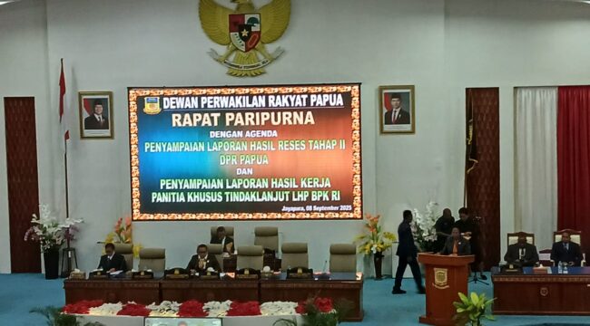 Rapat Paripurna Penyampaian Lapor Hasil Reses Tahap II DPR Papua