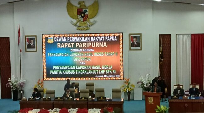 Rapat Paripurna Penyampaian Laporan Hasil Reses Tahap II DPR Papua 