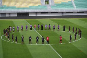 Skuad Persipura usai menjalani official training di Stadion BJ Habibie, Pare-Pare