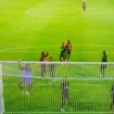 Tangkapan layar laga Persipal vs Persipura 