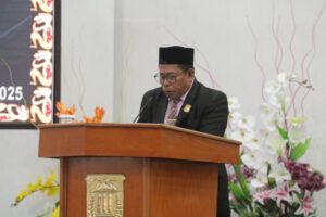 H. Jayakusuma menyampaikan pendapat akhir Fraksi Golkar