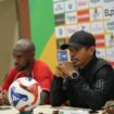 Pelatih Persipura, Ricardo Salampessy dan kapten tim, Boaz Solossa pada sesi konferensi pers jelang laga kontra Kendal Tornado FC