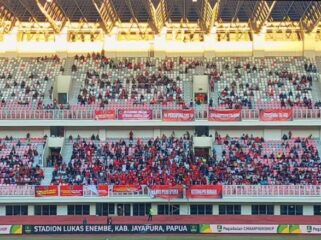Tampak suporter Persipura yang mendukung timnya dari tribun Stadion Lukas Enembe / euforia.id