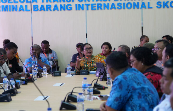 
					Rapat koordinasi Pemprov Papua dan Konsul RI mematangkan persiapan iven BTF 2025