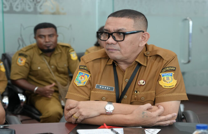 
					Plt Kepala BPKAD, Rusdianto Abu / dok Papua.go.id