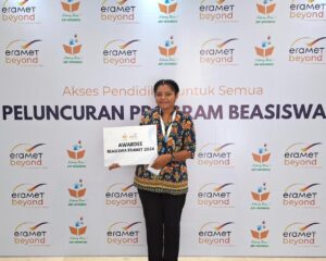 Yuliana Regina Nelce Manobi penerima beasiswa Eramet Beyond 