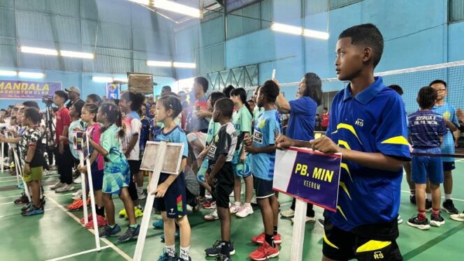 
					Peserta kejuaraan bulutangkis se-tanah Papua mandala series 2025
