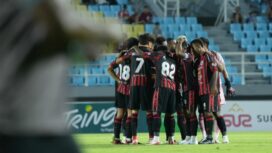 Skuad Persipura di Stadion Gelora Delta Sidoarjo 