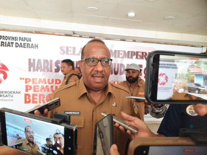 Asisten I Setda Papua, Yohanes Walilo