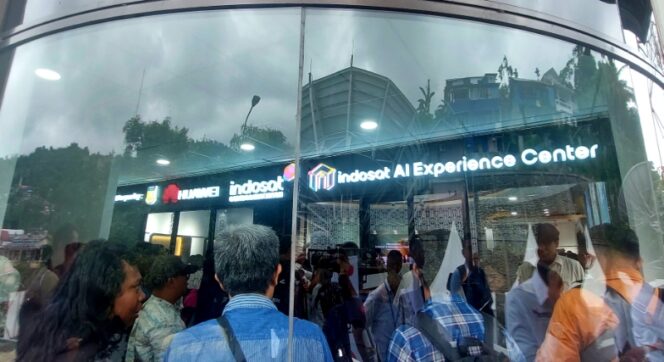 
					AI Experience Centre (AIEC) di Galeri Indosat Kota Jayapura / Sudjarwo - Euforia.id