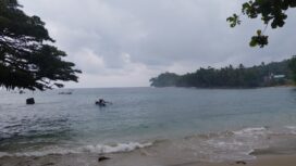 Suasana Pantai di Kampung Doromena, Kabupaten Jayapura / Euforia.id