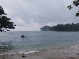 Suasana Pantai di Kampung Doromena, Kabupaten Jayapura / Euforia.id