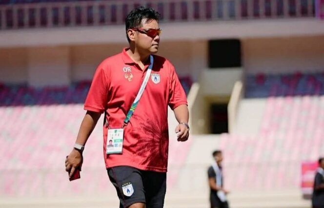 
					Manajer Persipura, Owen Rahadian