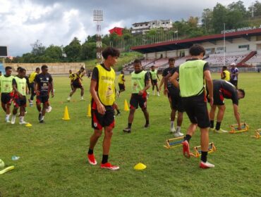 Persipura berlatih di Stadion Mandala 